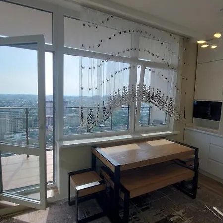 Apartment у моря с терассой в аркадии Odesa