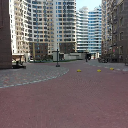 у моря с терассой в аркадии Apartment